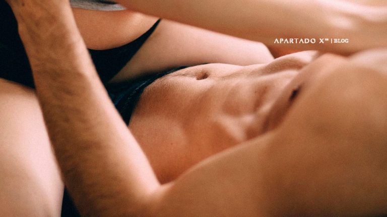 Casal sensual, anel peniano